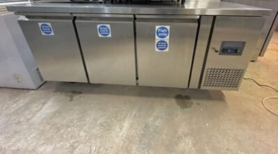 Table Fridge 3 Doors ( ARCTICA) Excellent Condition 1.8 M