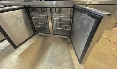 Table Fridge 3 Doors ( ARCTICA) Excellent Condition 1.8 M - Image 3
