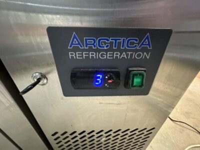 Table Fridge 3 Doors ( ARCTICA) Excellent Condition 1.8 M - Image 5