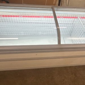 Display Freezer For Supermarket  Or Restaurant Or Takeaway LED  2.5m