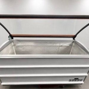 Commercial Chest Freezer Novum 1.7m curved top glasses.